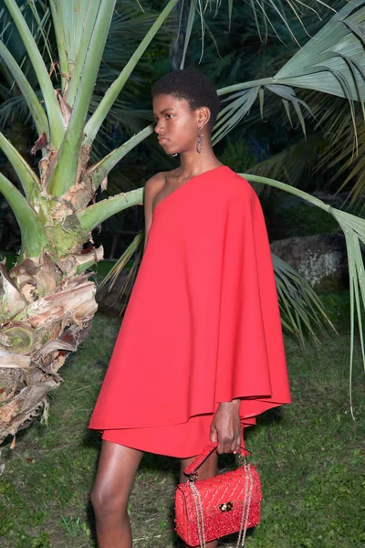 Look 30